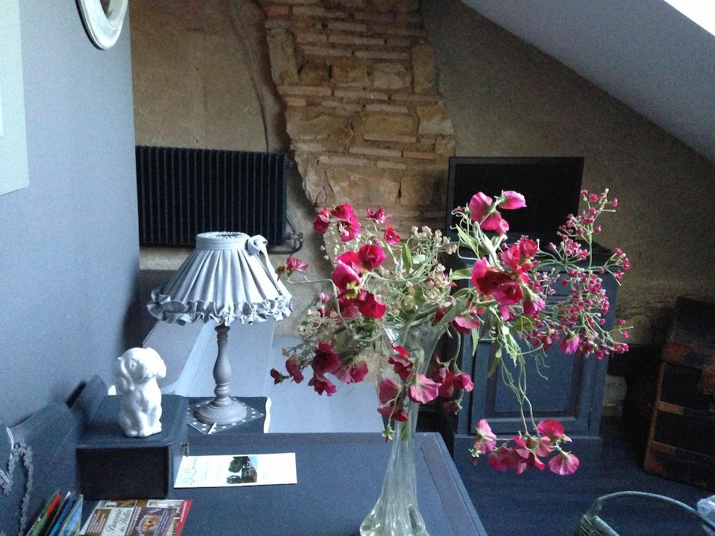 Le Lavoir Bed & Breakfast Chateauroux Room photo